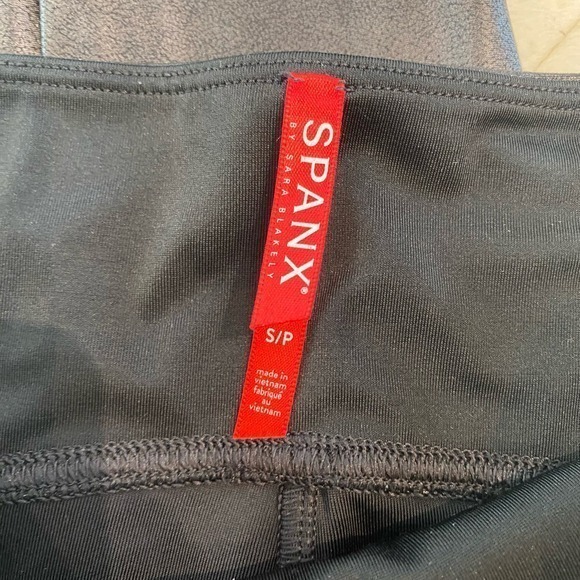 Spanx Faux Leather Black Leggings Size Small - Picture 5 of 8